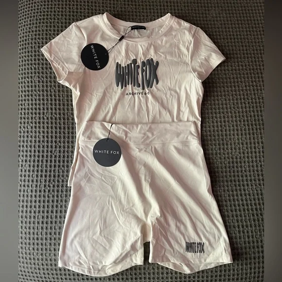 White Fox Two-Piece Set - Picture 1 of 4